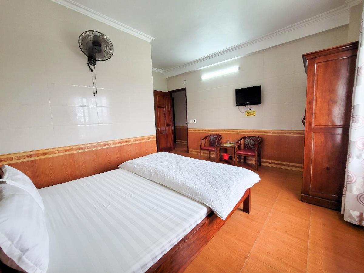 Phu Quy Hotel Ha Tinh Exterior photo